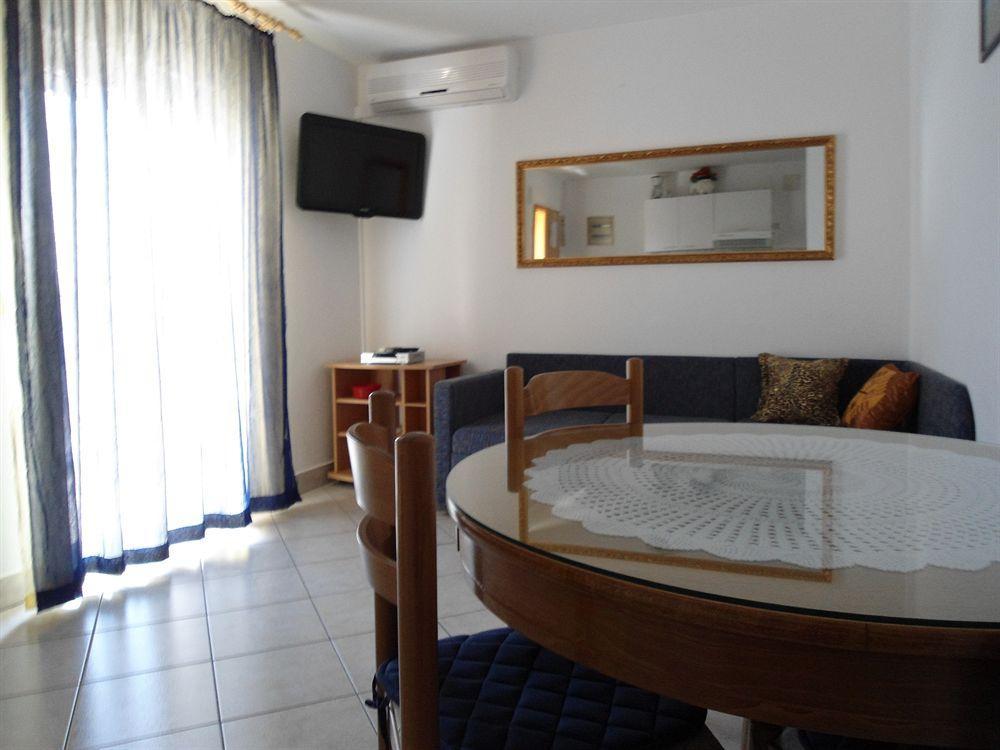 Apartmani Slavica Сплит Екстериор снимка